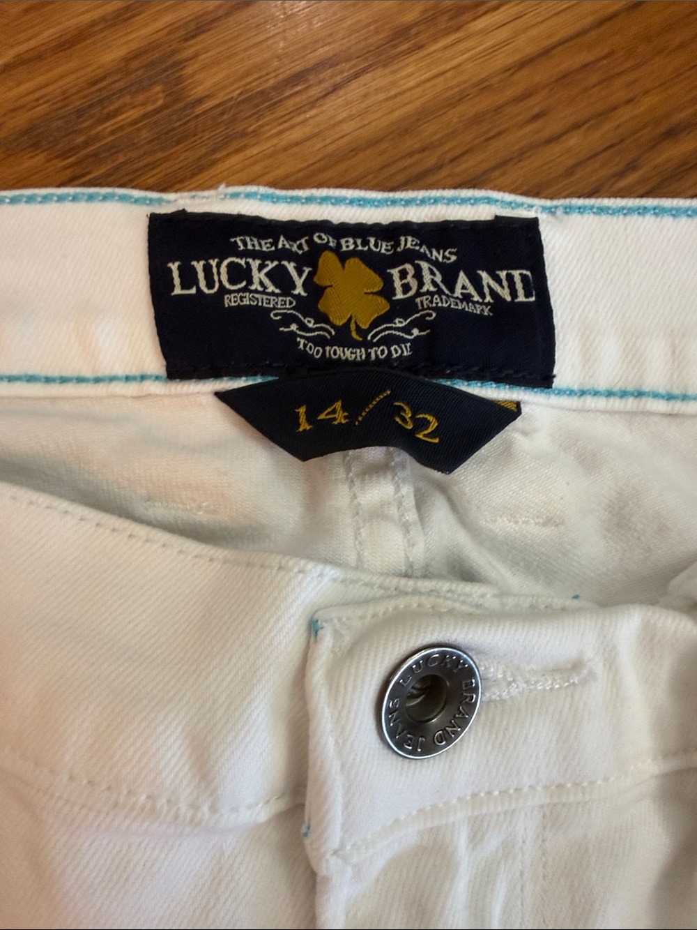 Lucky Brand Sofia Capri White Stretch Jeans Size 14/32 - Picture 2 of 9